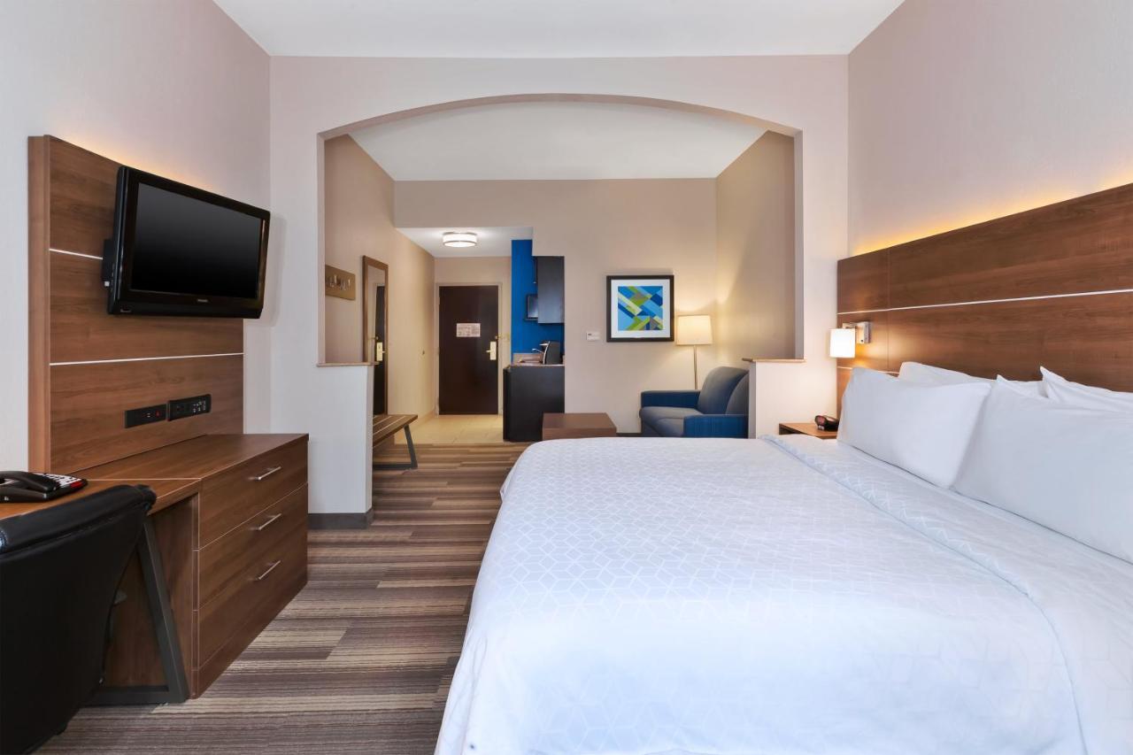 Hotel Express & Warminster-horsham By Ihg