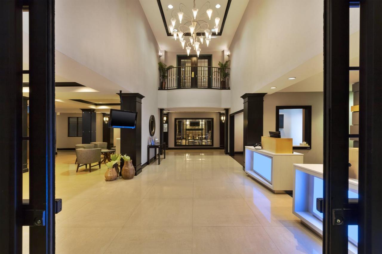 Express & Warminster-horsham By Ihg Hotel