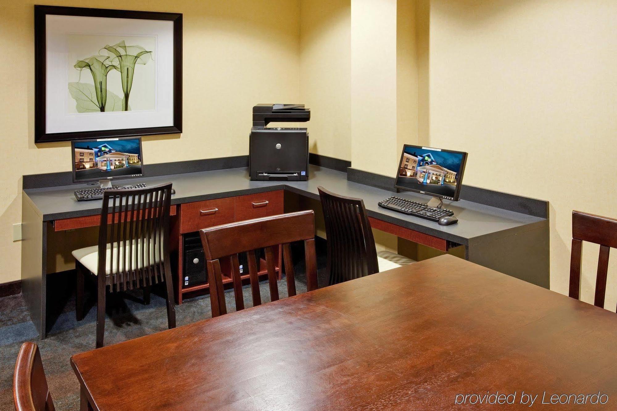 Hotel Express & Warminster-horsham By Ihg