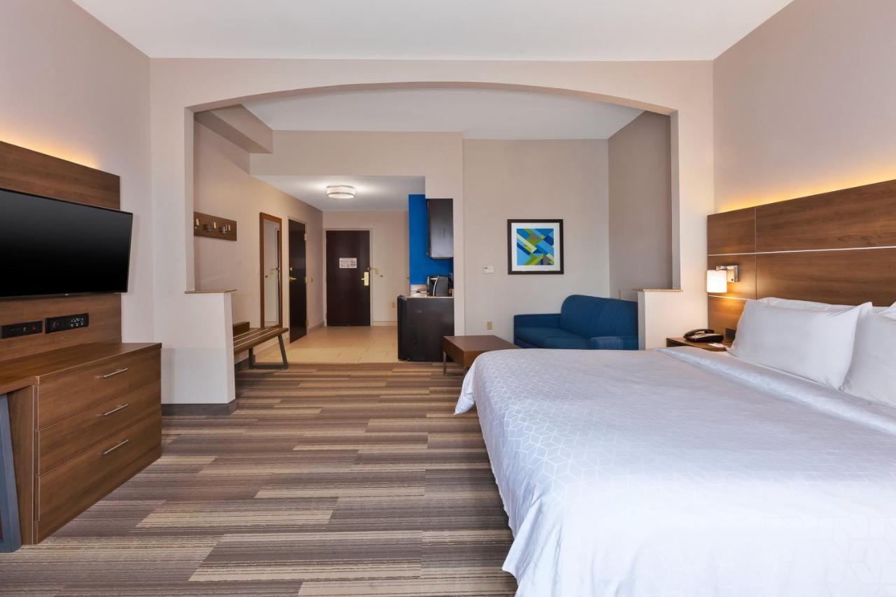 Express & Warminster-horsham By Ihg Warminster Township